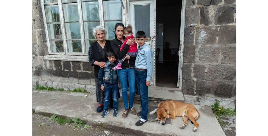Քնարիկ, 2տ․ Քնարիկ, 2տ․